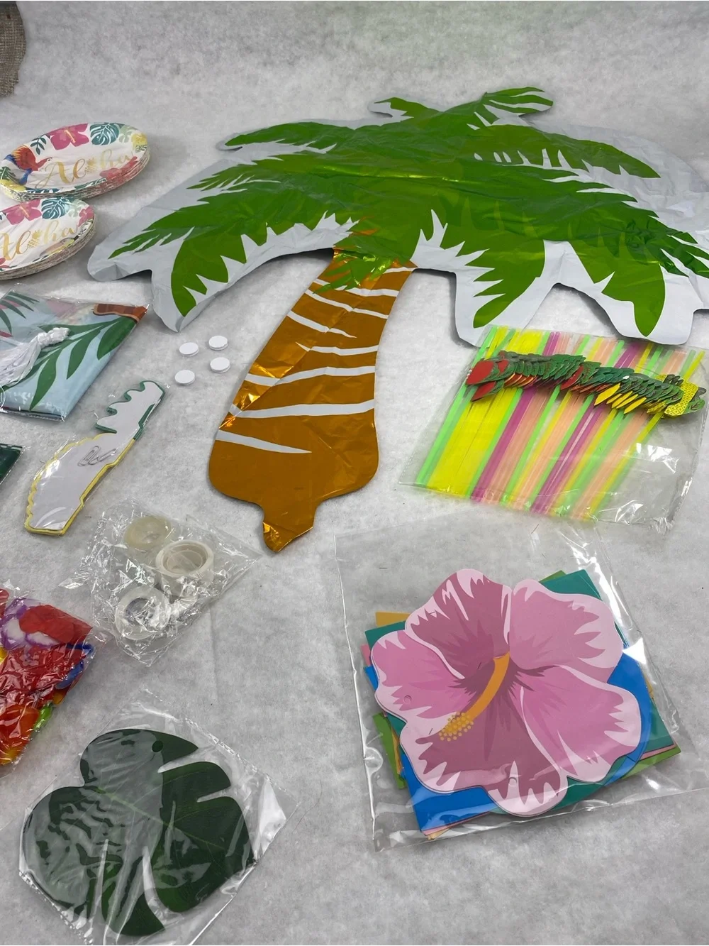 Tropical Aloha Birthday Party Decorations - Multicolor